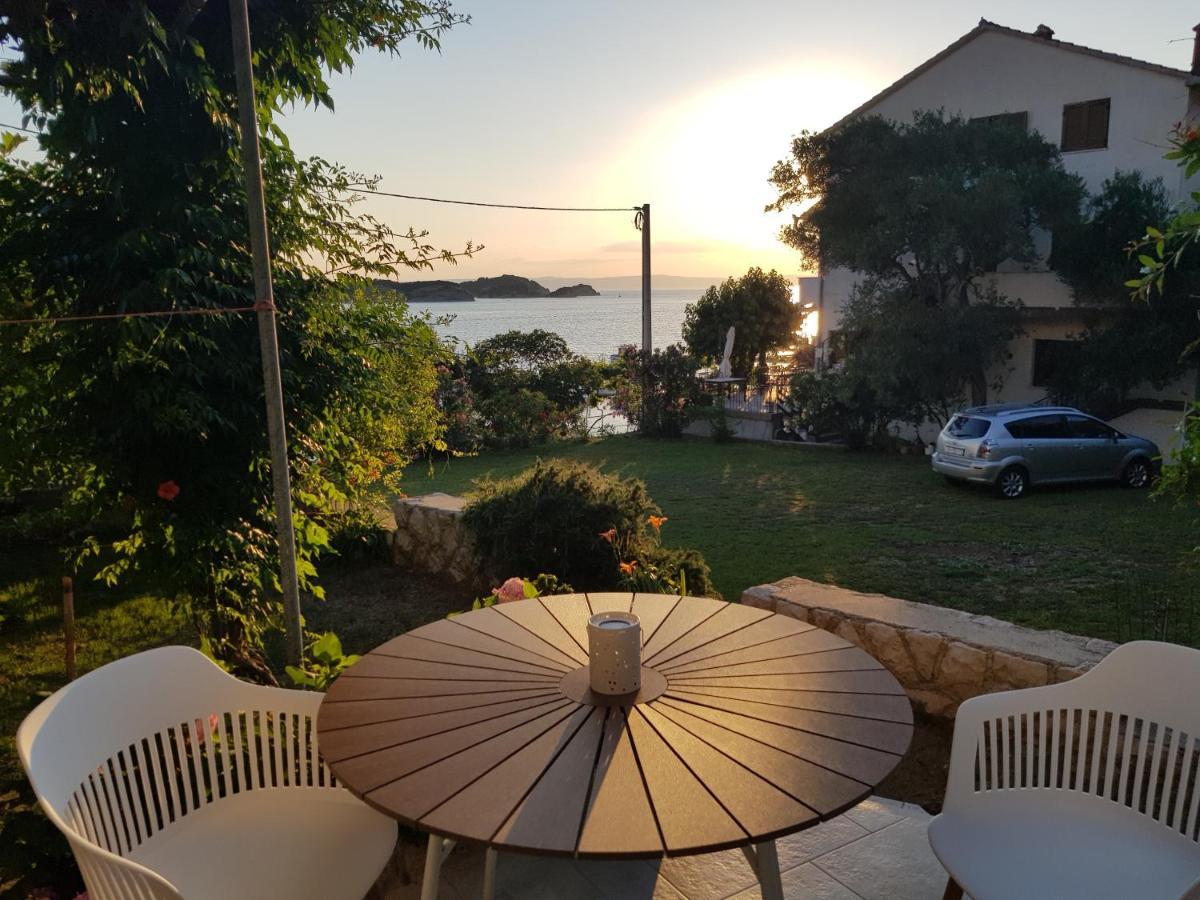 House Niva Apartment Supetarska Draga Exterior photo